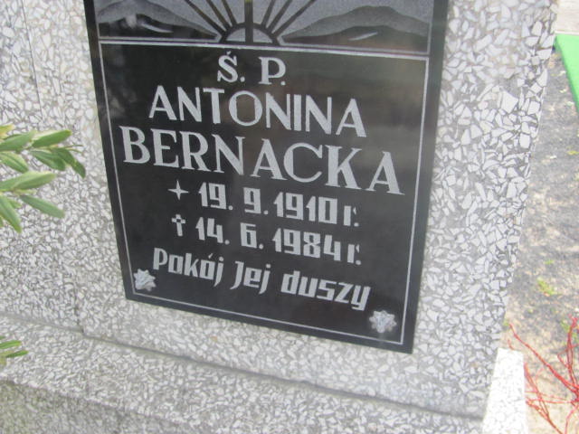 Antonina Bernacka 1910 Kluczbork - Grobonet - Wyszukiwarka osób pochowanych